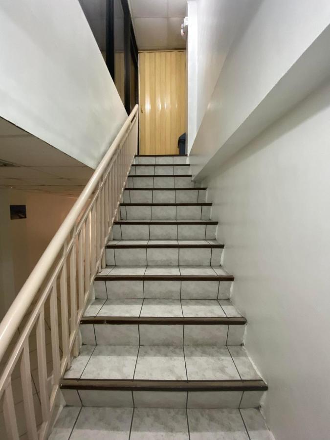 Romy'S Place - Entire 3Rd Floor Apartment فيغان المظهر الخارجي الصورة